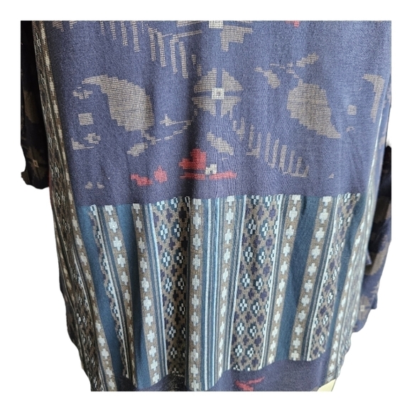 Lucky Brand Womens Blue Embroidered FLARE Sleeve Floral Blouse Sz Med Flirty - Picture 6 of 9